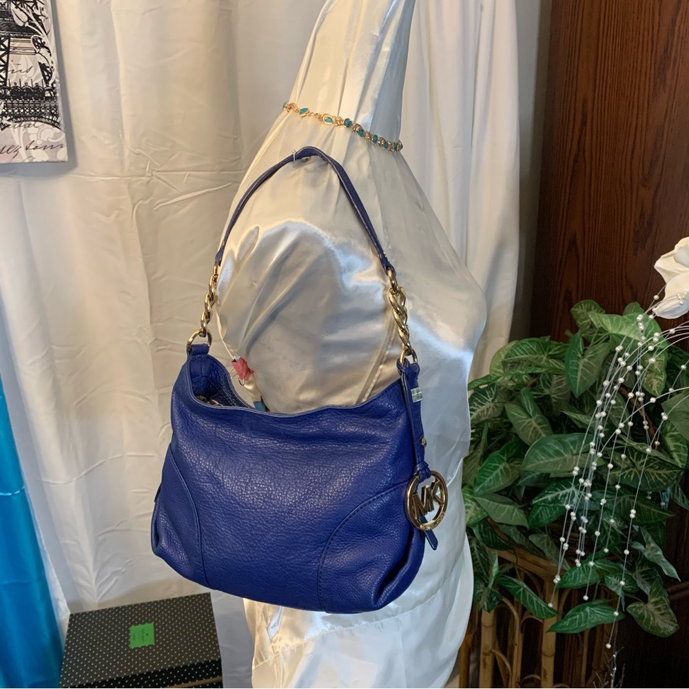 🌟❤️Price Drop❤️🌟Michael Kors Elegant Blue Leather Shoulder Bag - Picture 2 of 15